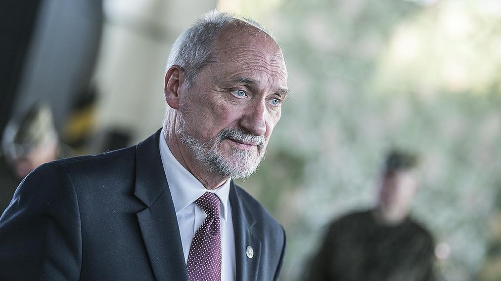 Antoni Macierewicz, szef MON