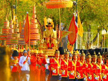 Maha Vajiralongkorn koronowany na króla Tajlandii