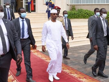 Mahamat Déby Itno (na biało), przywódca Czadu