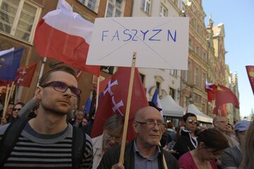 Manifestacja ph. "Demokratyczny Gdańsk mówi NIE dla nacjonalizmu i faszyzmu", organizowana z inicjatywy prezydenta Gdańska Pawła Adamowicza