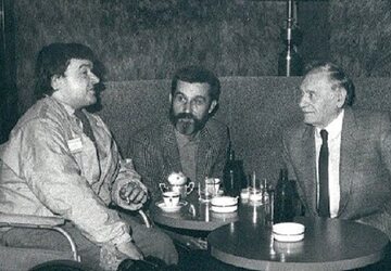 Marek Nowakowski (w środku) wraz z W. Soporkiem (po lewej) i K. Górskim, 1985 r.