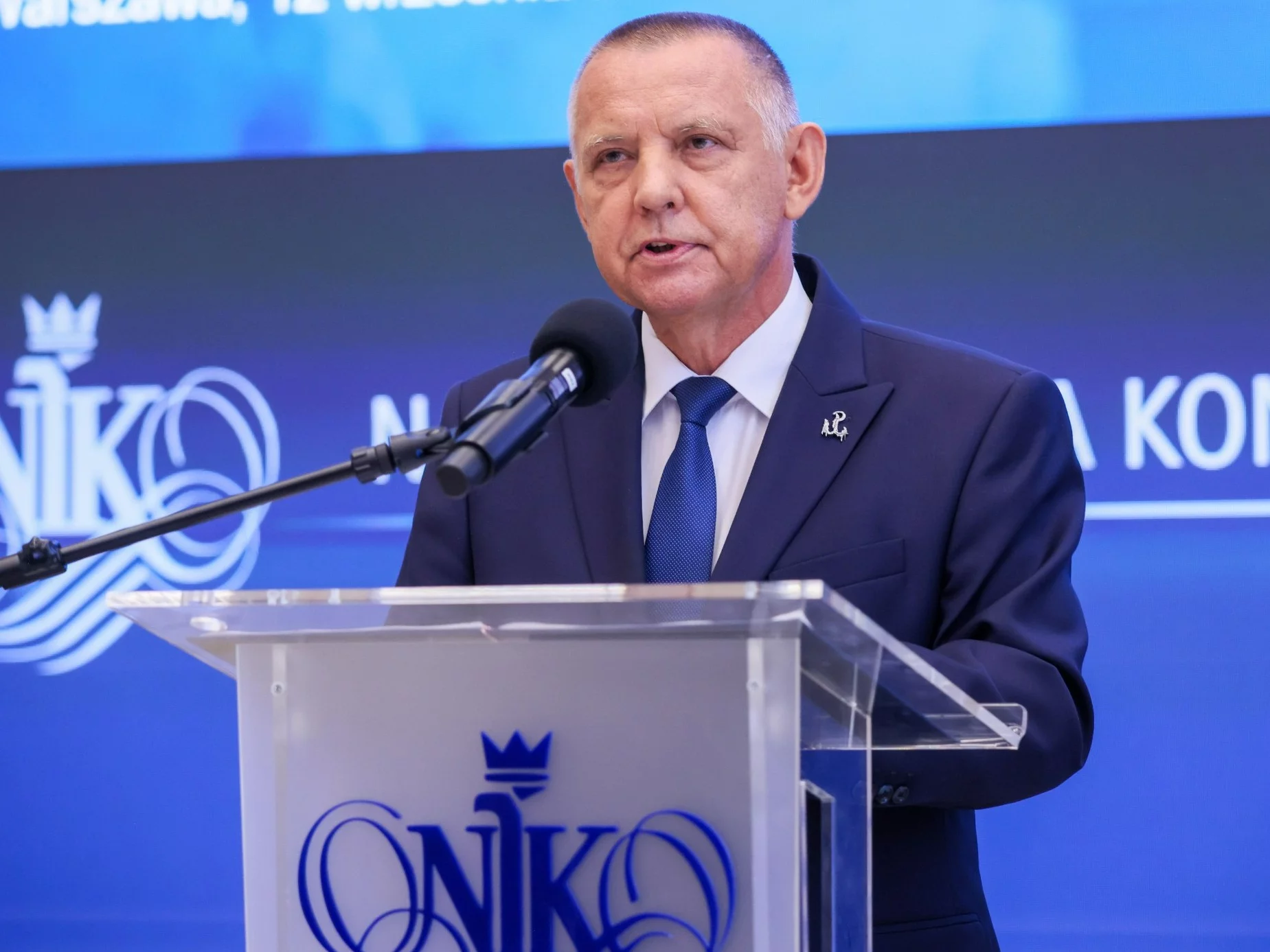 Banaś wants a commission of inquiry. It would analyse   the effort  to "overthrow" him