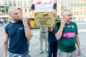 Marsz przeciwko brutalności policji na ulicach Wrocławia,