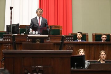 Marszałek Marek Kuchciński otwiera obrady Sejmu Dzieci i Młodzieży