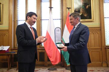 Marszałek Sejmu odznaczony Wielkim Krzyżem Orderu Zasługi Węgier