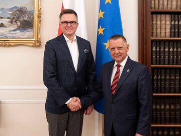 Marszałek Sejmu Szymon Hołownia i prezes NIK Marian Banaś