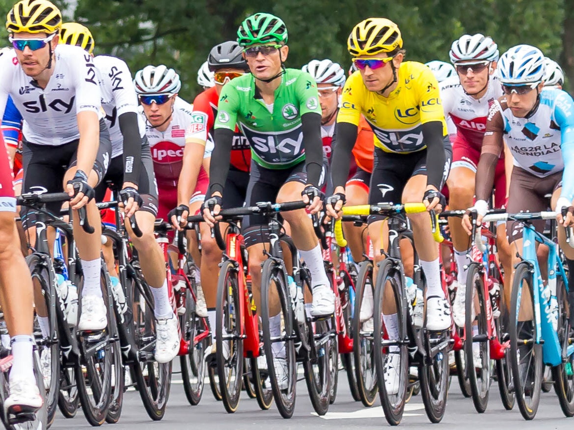 Kolaże na trasie Tour de France w 2018 roku