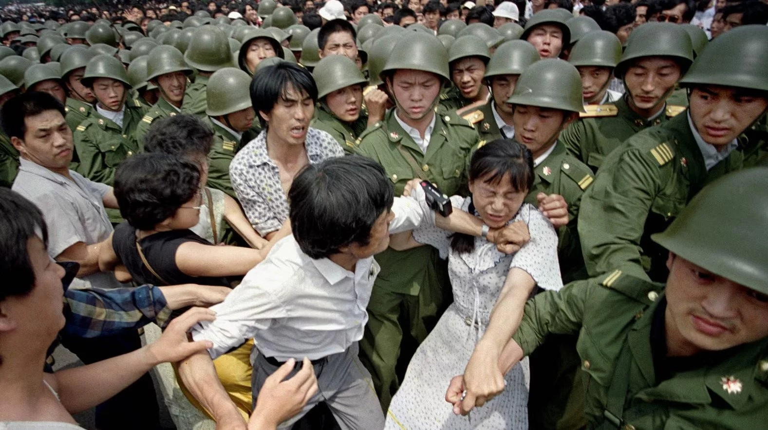 Protesty na placu Tiananmen. Zdj. ilustracyjne