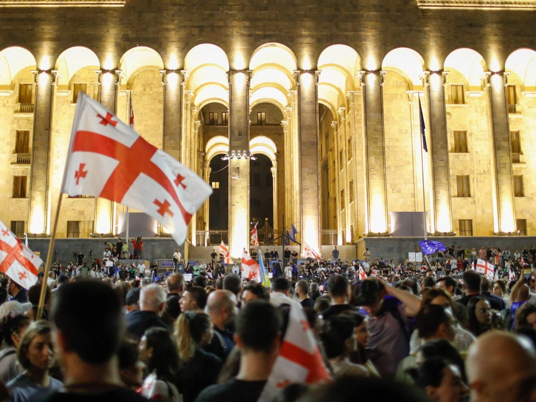 Protesty w Tbilisi, stolicy Gruzji, przeciwko tzw. ustawie o zagranicznych agentach