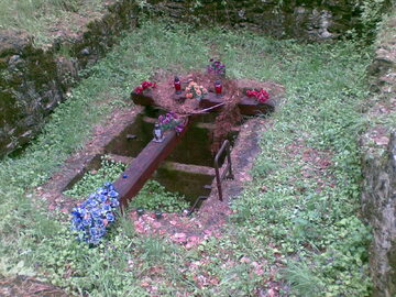 Masowy grób ofiar NKWD na terenie kopalni „Salina”