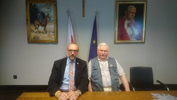 Mateusz Kijowski i Lech Wałęsa