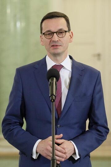 Mateusz Morawiecki podczas uroczystości, w Pałacu Prezydenckim w Warszawie