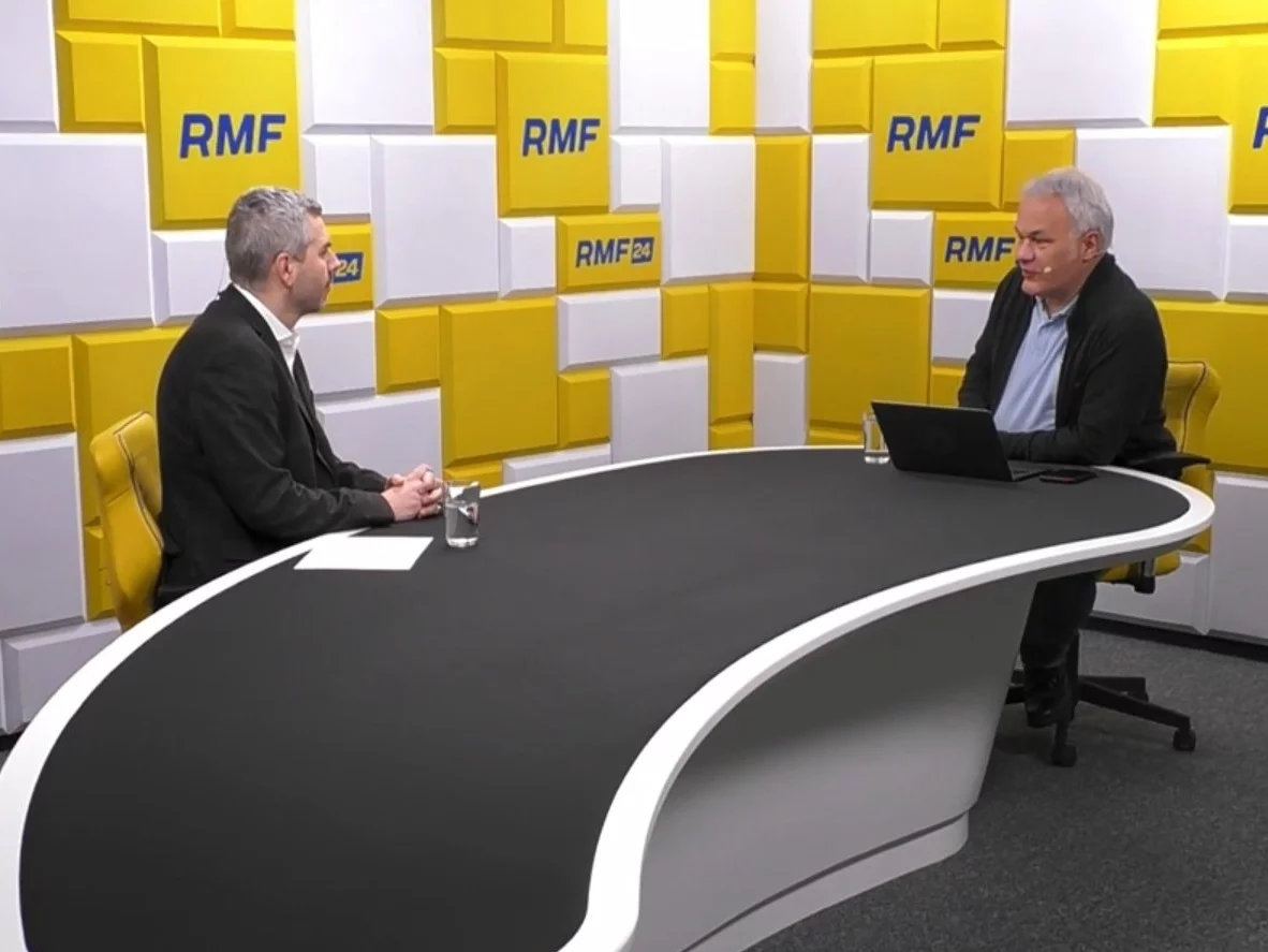 Poseł Maciej Konieczny z partii Razem w studiu RMF FM