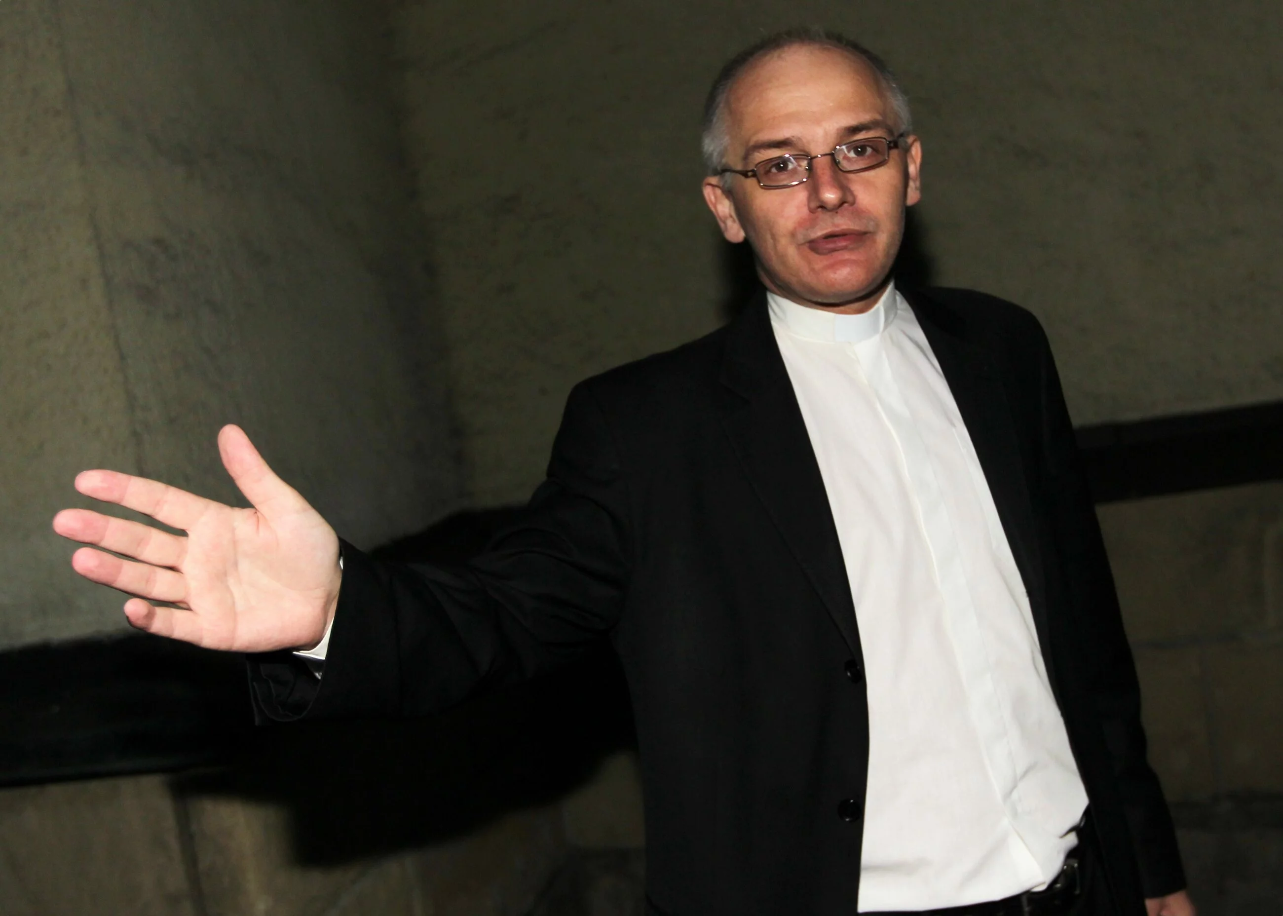 Jezuita o. Krzysztof Mądel