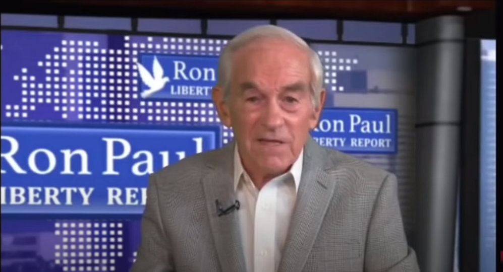 Był kongresman Ron Paul w piątek trafił do szpitala, po tym jak źle się poczuł podczas wywiadu. Amerykańskie media podają, że mężczyzna przeszedł udar.