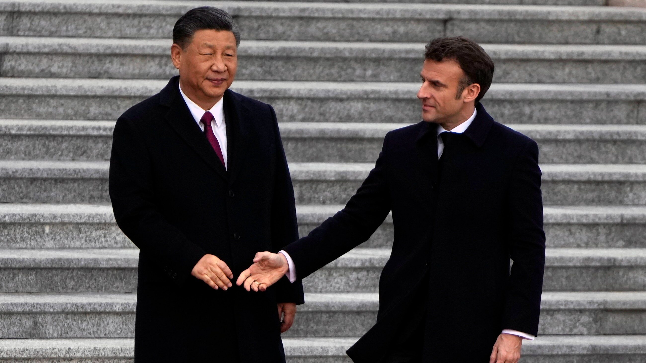 Przywódca Chin Xi Jinping i prezydent Francji Emmanuel Macron