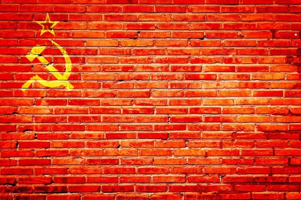 Sierp i młot – symbol komunizmu, zdjęcie ilustracyjne