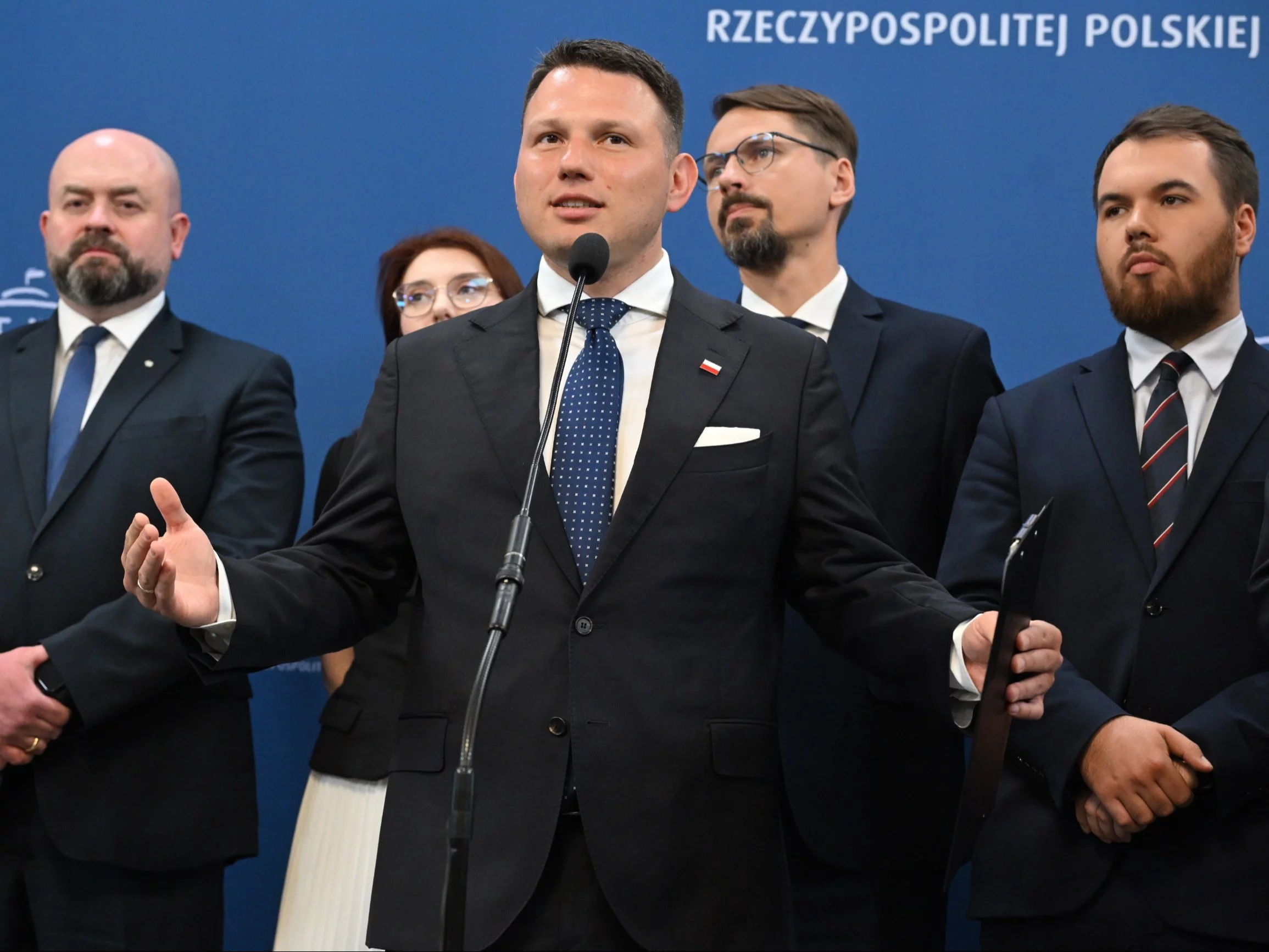 "Żałuję jedynie tego". Mentzen ponownie skomentował spotkanie przy piwie z Gospodarzem