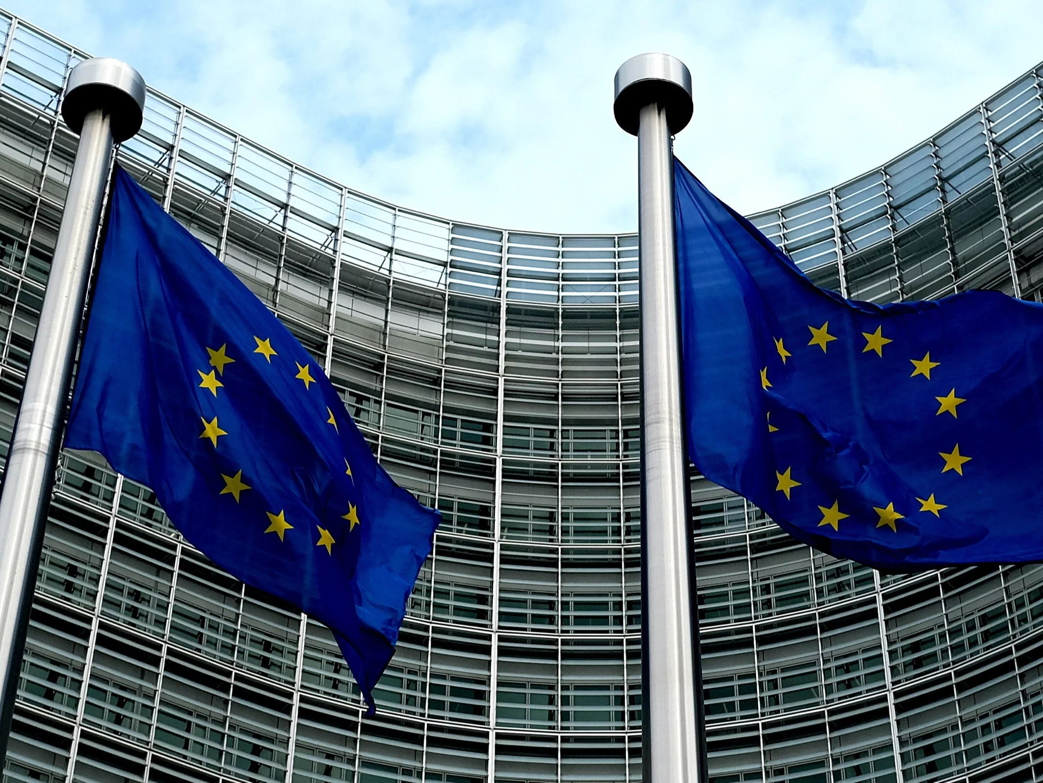 Między Scyllą i Charybdą