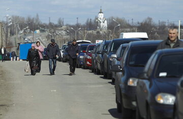 Mieszkańcy obwodu donieckiego uciekający na zachód Ukrainy.