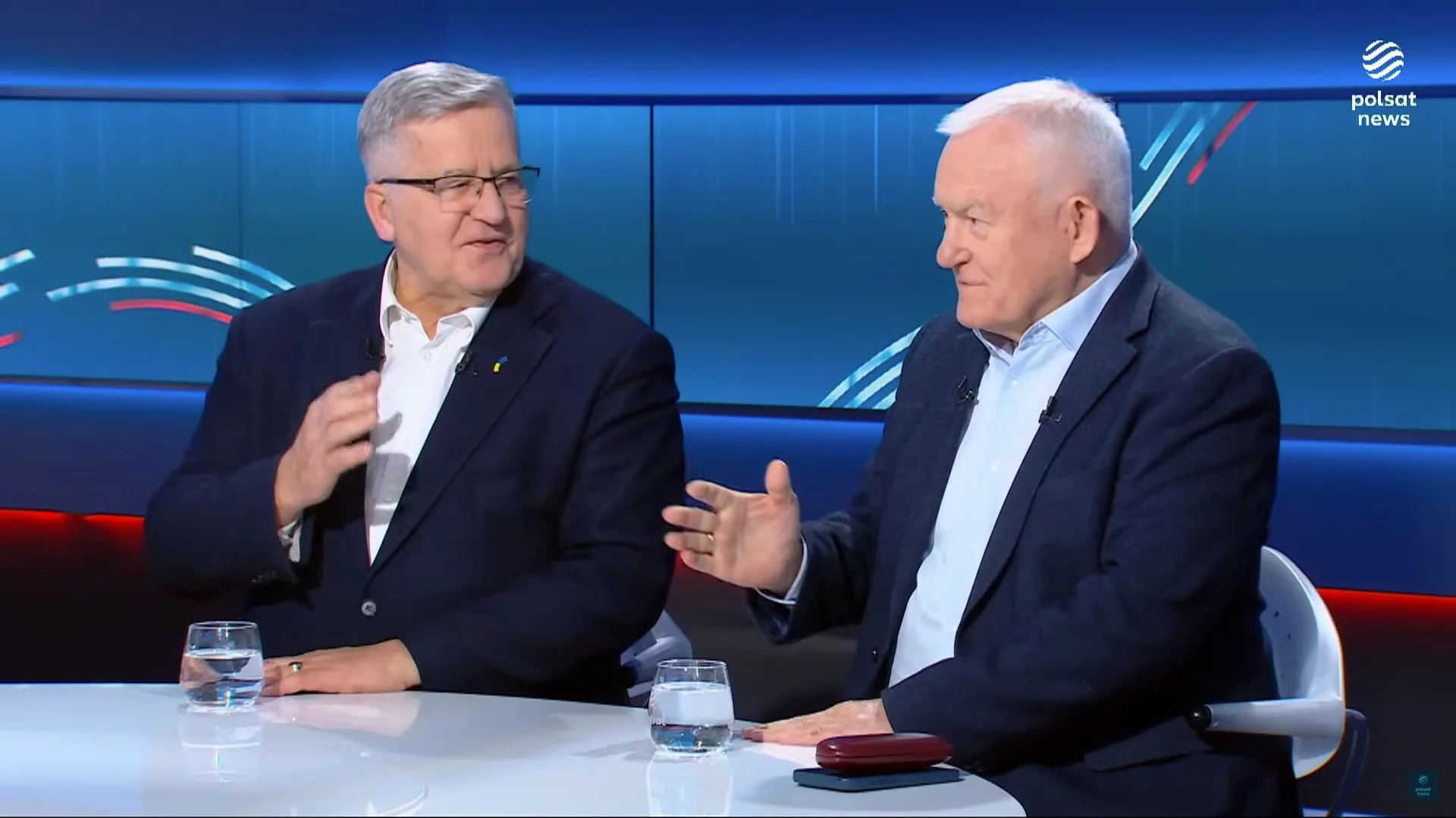 Bronisław Komorowski i Leszek Miller w studiu Polsat News