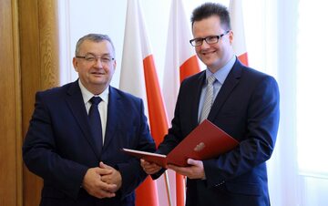 Minister Andrzej Adamczyk i wiceminister Andrzej Bittel