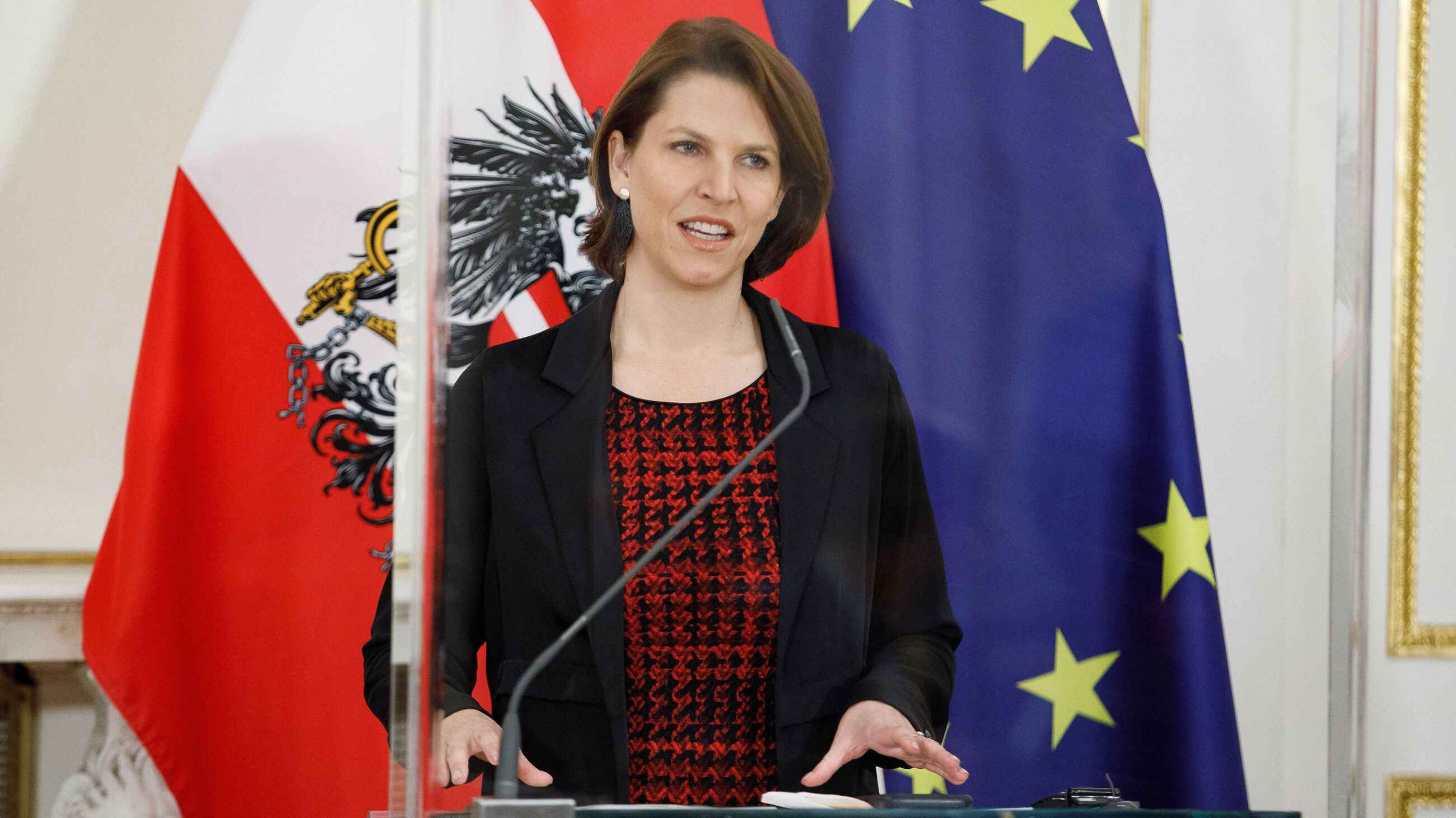 Karoline Edtstadler, minister ds. europejskich Austrii