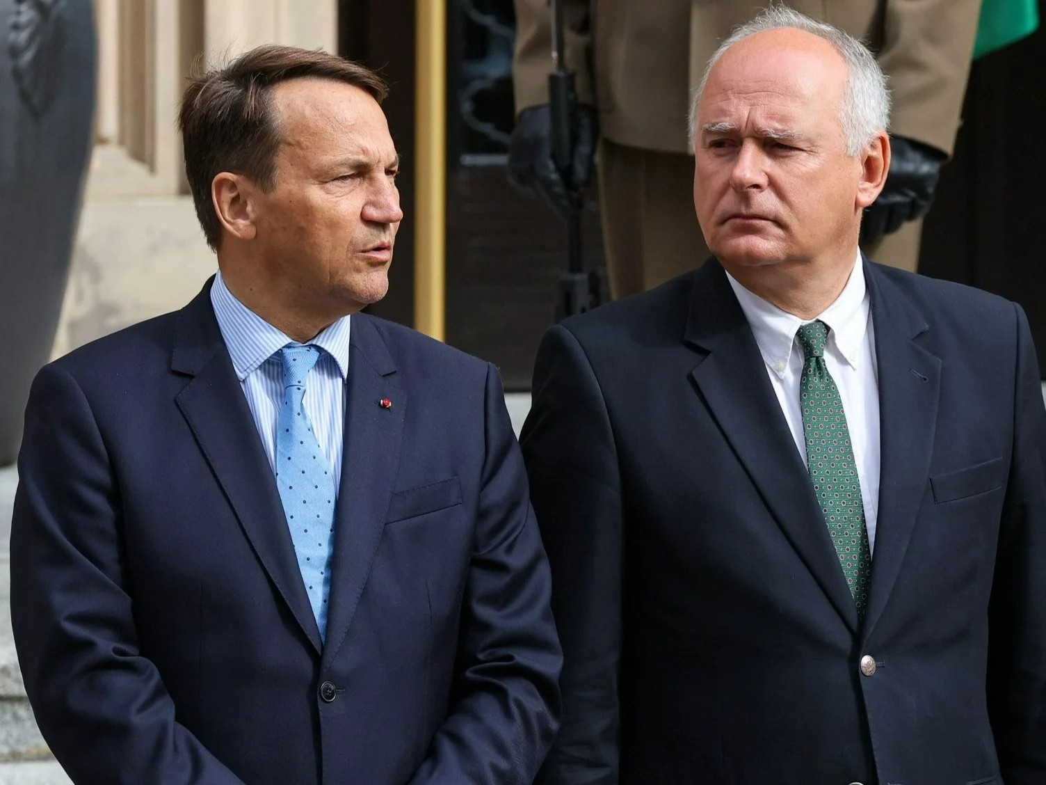 Minister spraw zagranicznych Radosław Sikorski i wiceminister obrony narodowej Paweł Zalewski