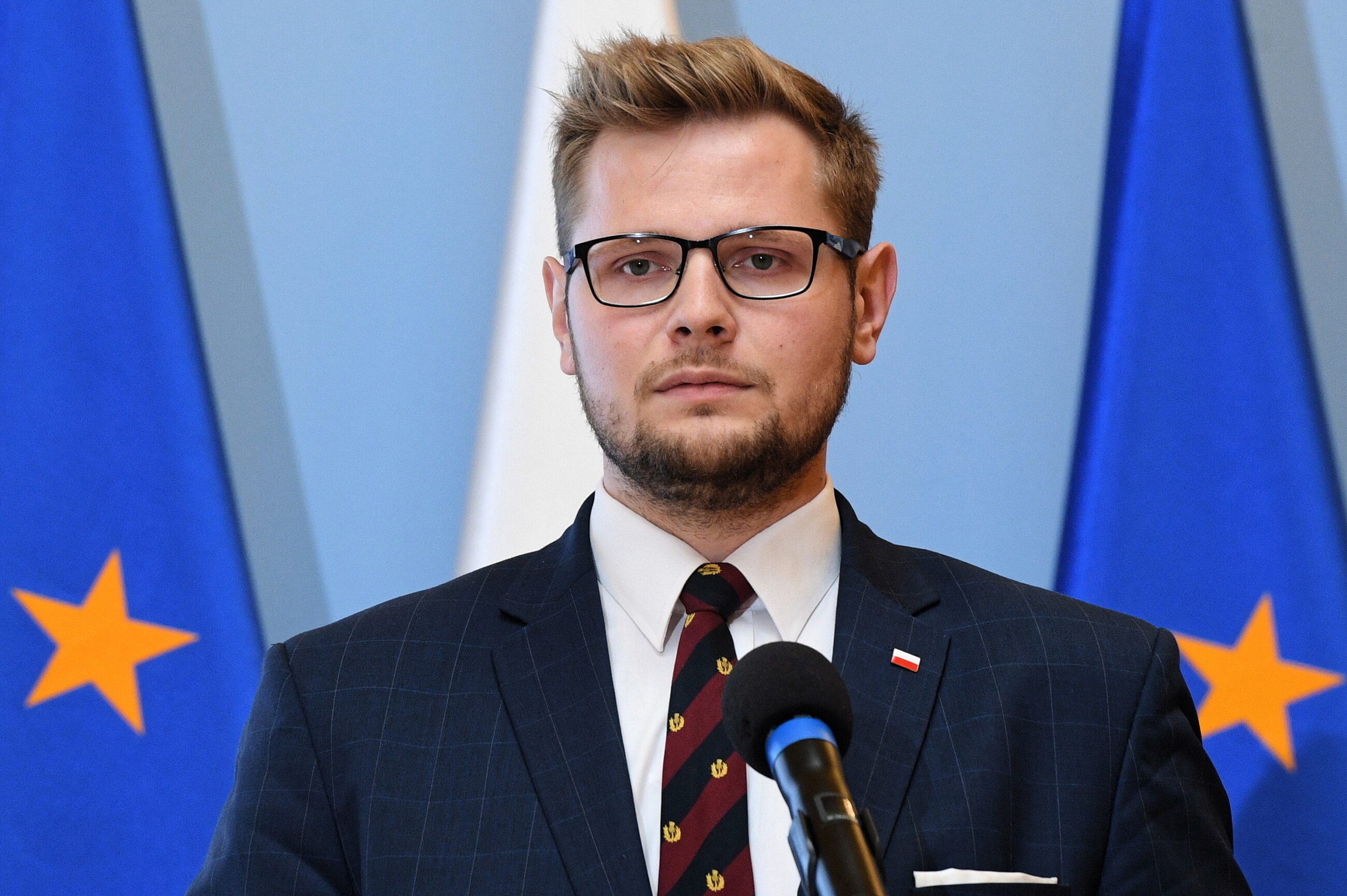 Woś: Wzywamy Tuska, żeby poradził sobie z tym problemem - Vimarsana News
