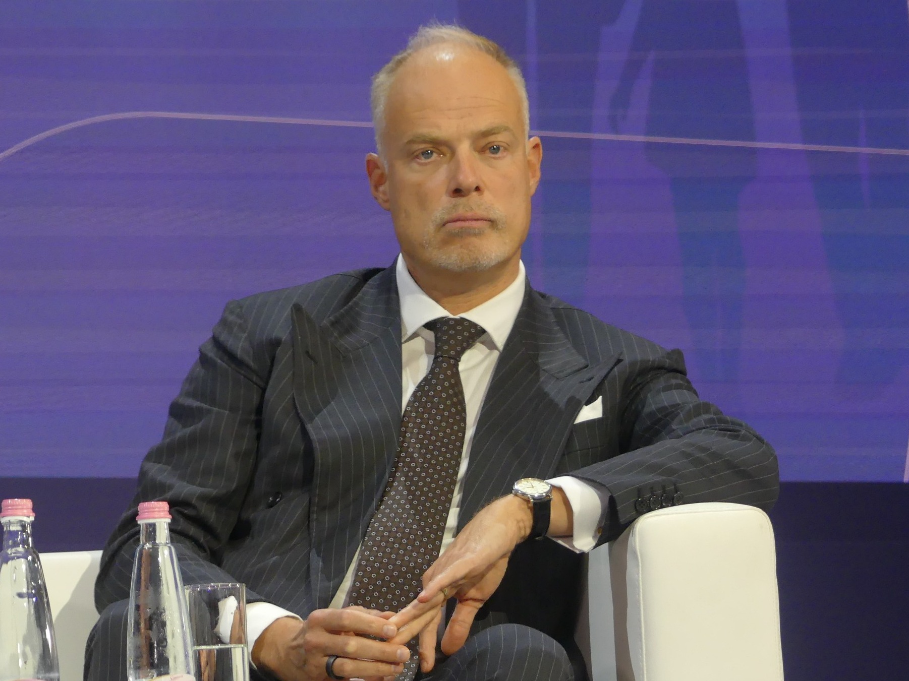 "Ukraina już przegrała wojnę". Minister obrony Węgier tłumaczy dlaczego