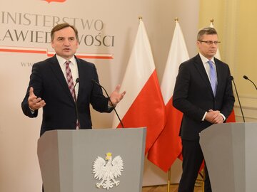 Minister sprawiedliwości Zbigniew Ziobro i wiceminister sprawiedliwości Marcin Warchoł