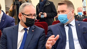 Minister zdrowia Adam Niedzielski i minister edukacji i nauki Przemysław Czarnek