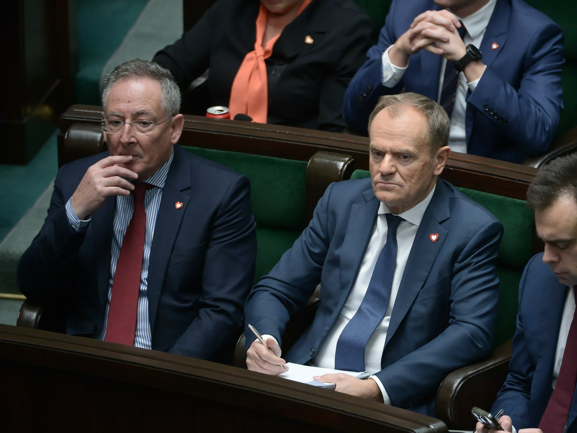 Premier Donald Tusk i minister kultury Bartłomiej Sienkiewicz