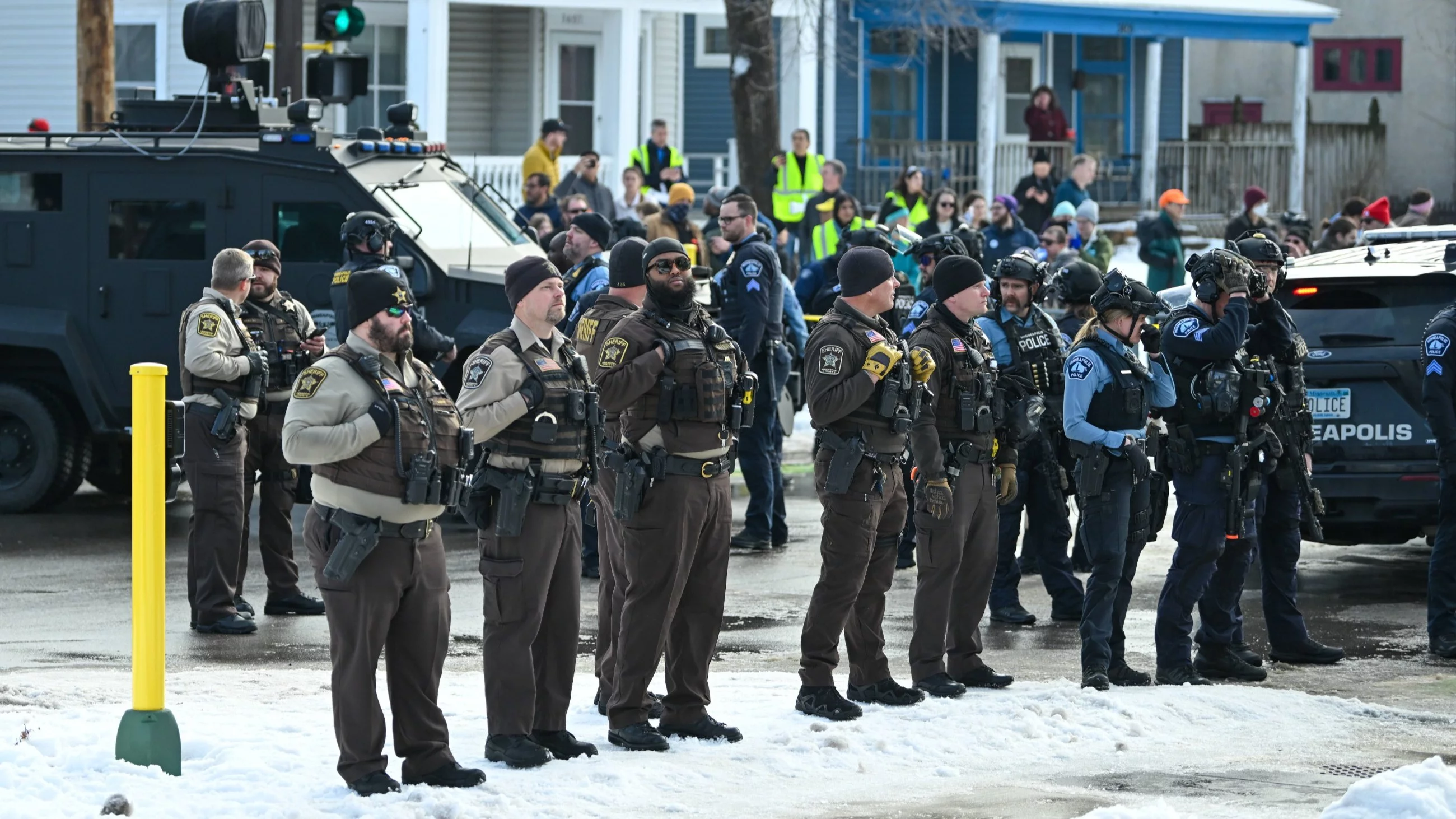 Agent ICE, który zastrzelił Good został wcześniej ranny w podobnej sytuacji