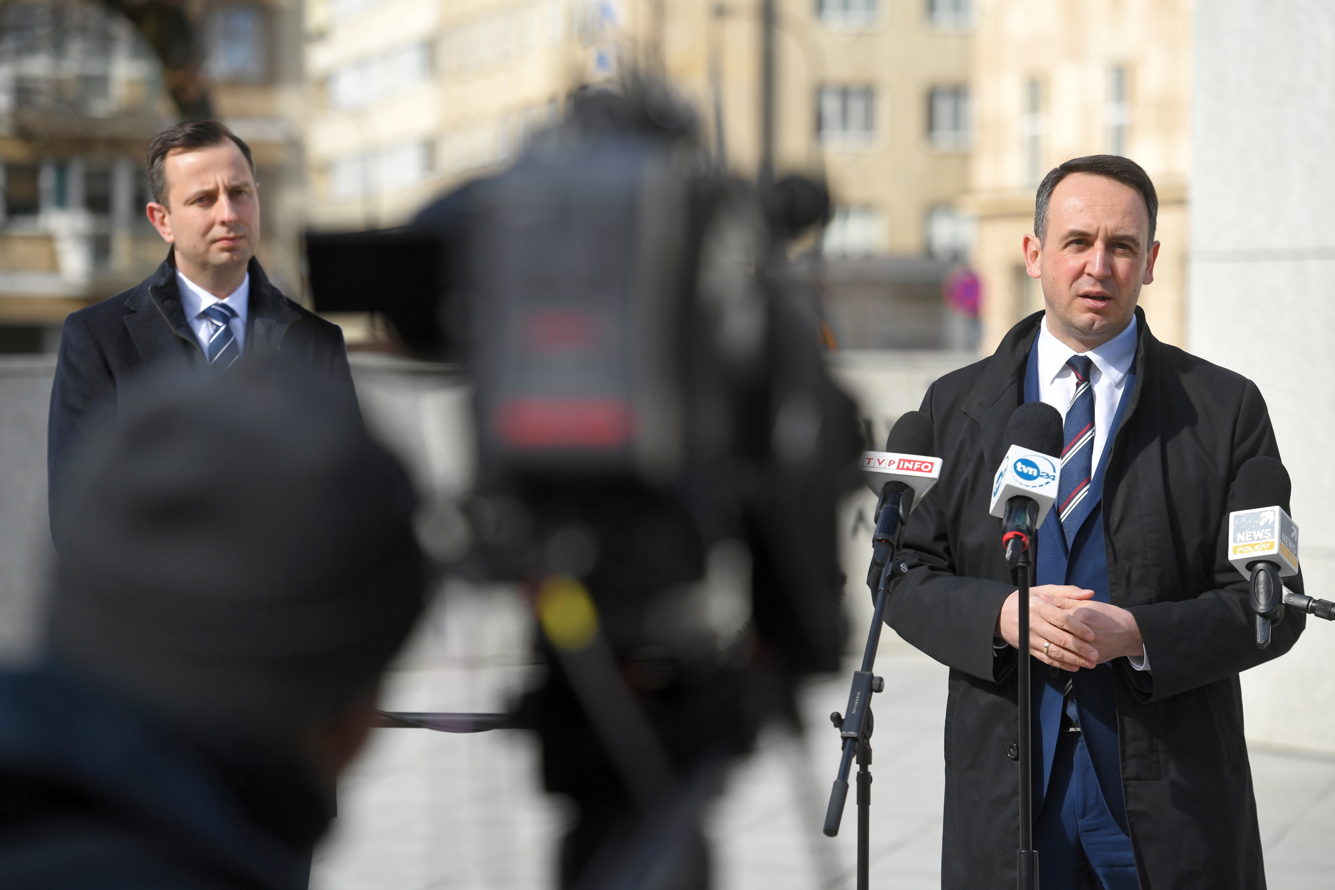 Prezes PSL Władysław Kosiniak-Kamysz (L) oraz poseł Dariusz Klimczak.