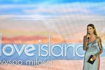Modelka Karolina Gilon podczas jesiennej odsłony nowości Telewizji Polsat - reality-show „Love Island”