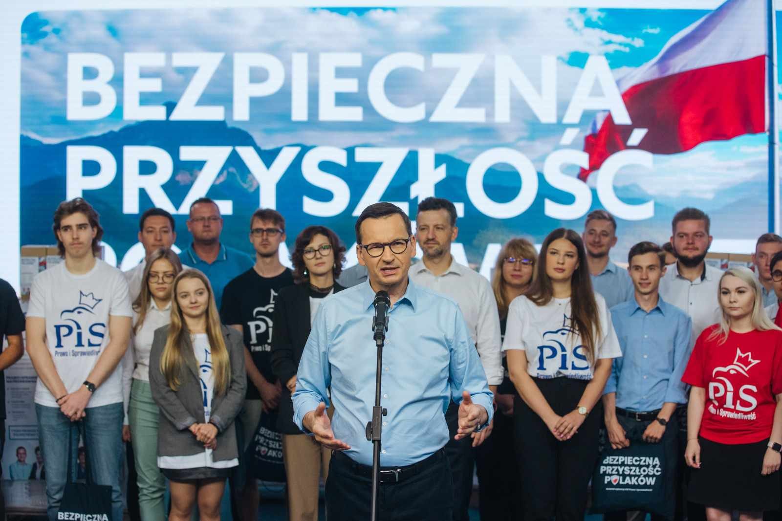 Premier Mateusz Morawiecki podczas konferencji