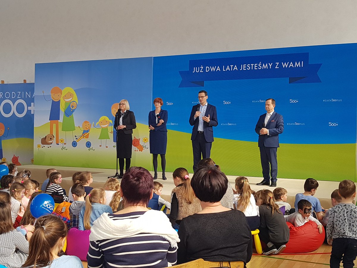 Premier Mateusz Morawiecki i minister Elżbieta Rafalska