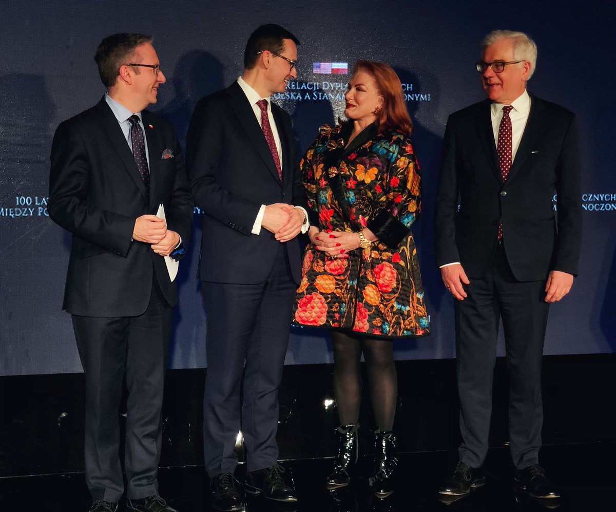 Szef Kancelarii Prezydenta Krzysztof Szczerski, ambasador USA w Polsce Georgette Mosbacher, premier Mateusz Morawiecki i szef MSZ Jacek Czaputowicz