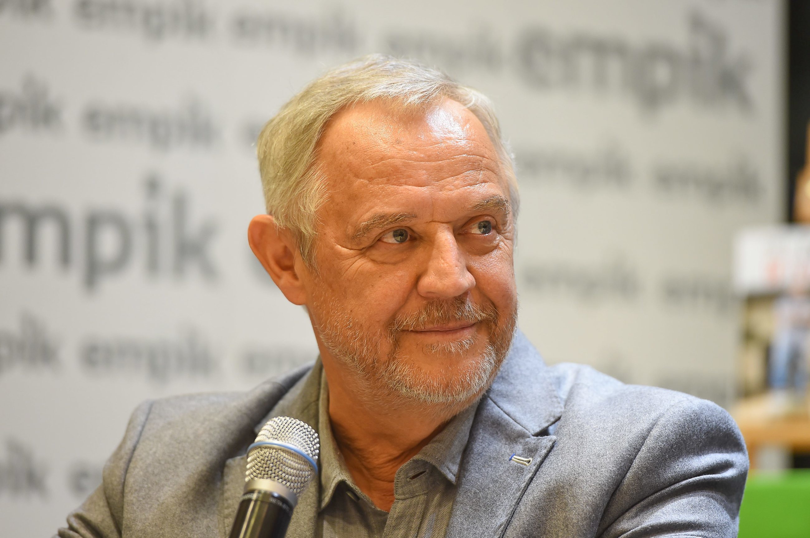 Marek Kondrat