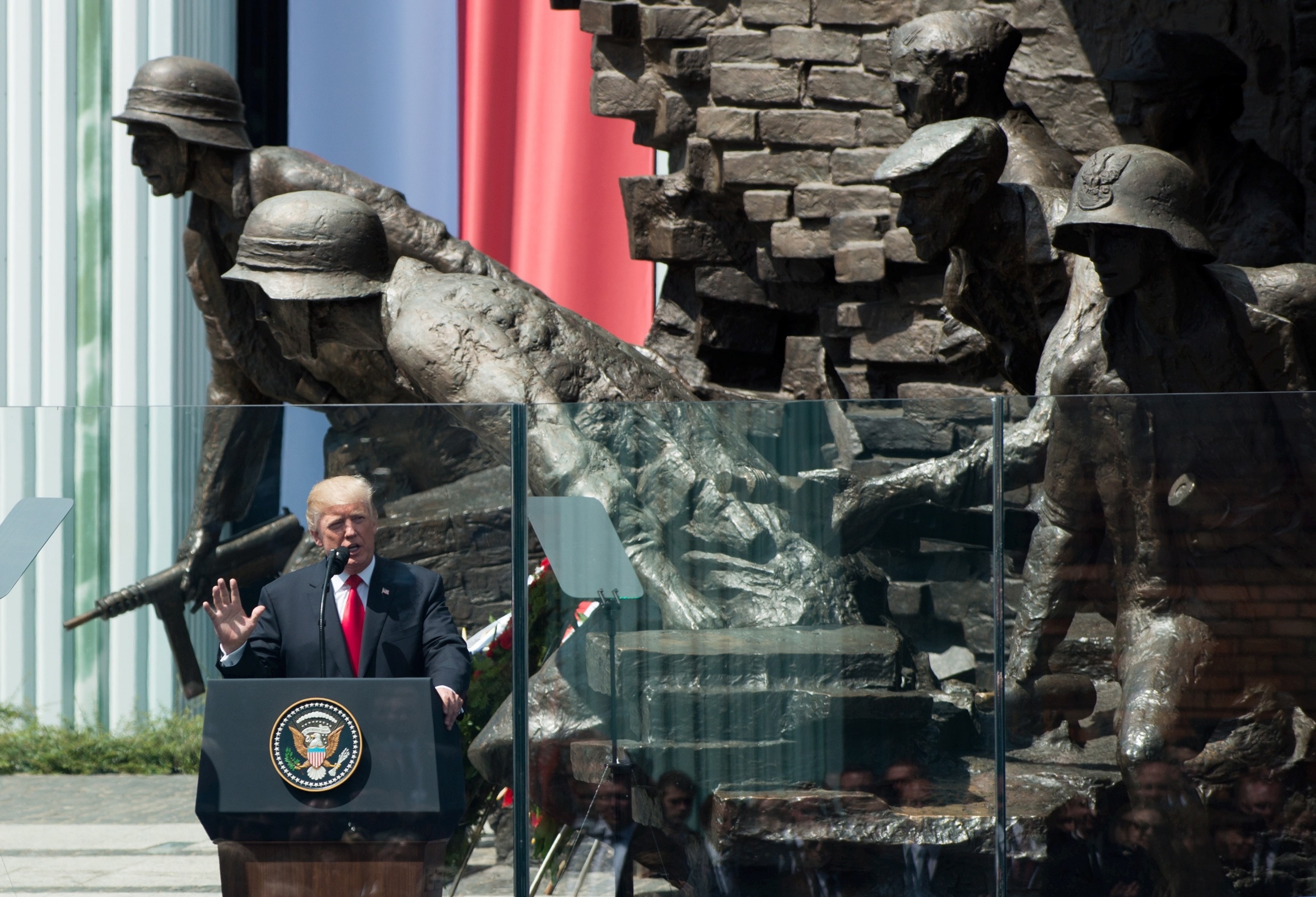 Donald Trump na pl. Krasińskich