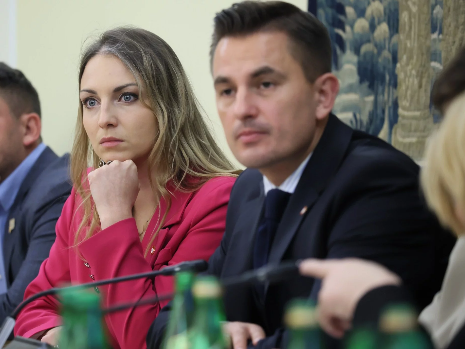 "Przestańcie nas nachodzić!". Myrcha wściekły na dziennikarzy TV Republika