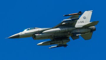 Myśliwiec F-16, zdjęcie ilustracyjne