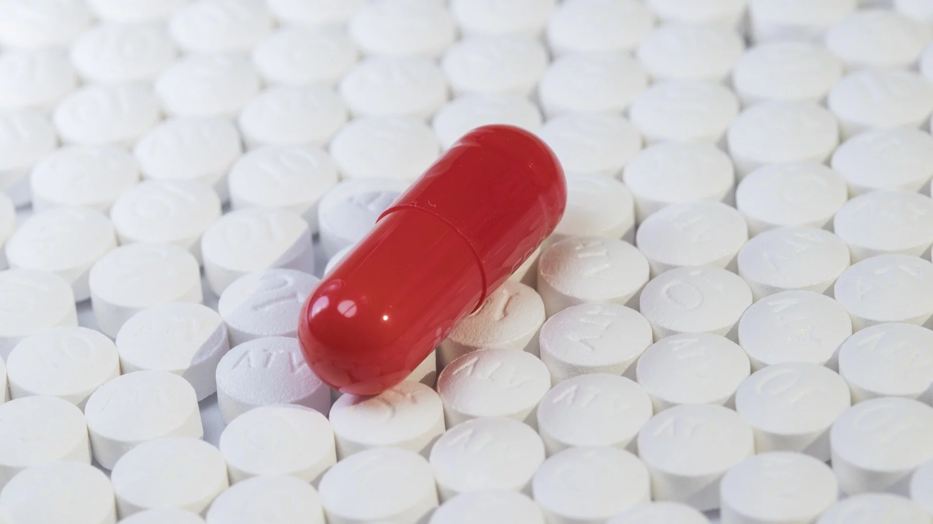 Duże zmiany na liście leków refundowanych. Sprawdź, co się zmieni