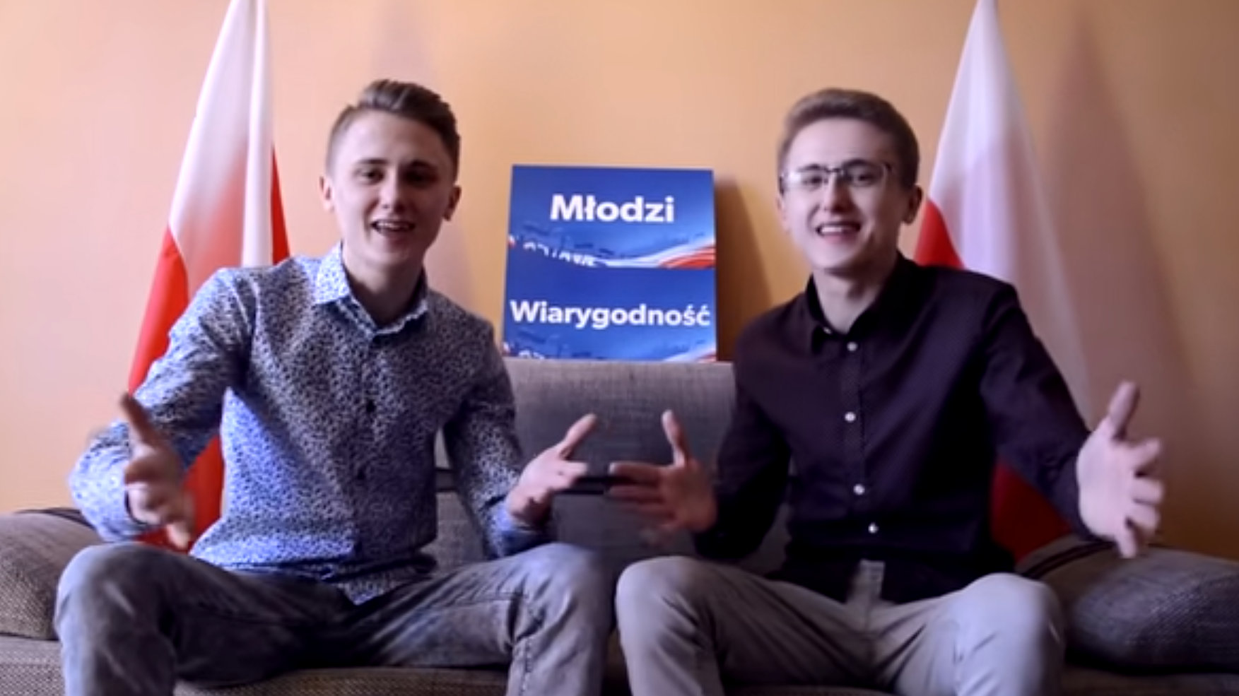 Zespół Super Twins mierzy się z falą nieprzyjemnych komentarzy, po tym jak 21-latkowie Szymon i Jakub nagrali piosenkę o prezydencie.