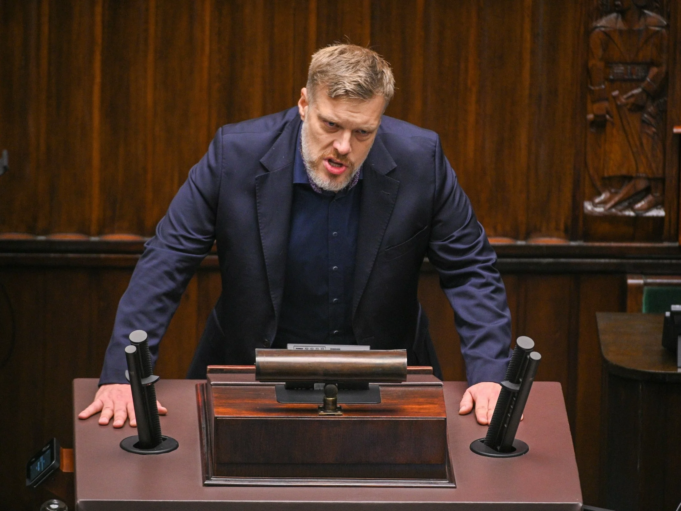 Najnowszy sondaż partyjny. Jest jedno zaskoczenie