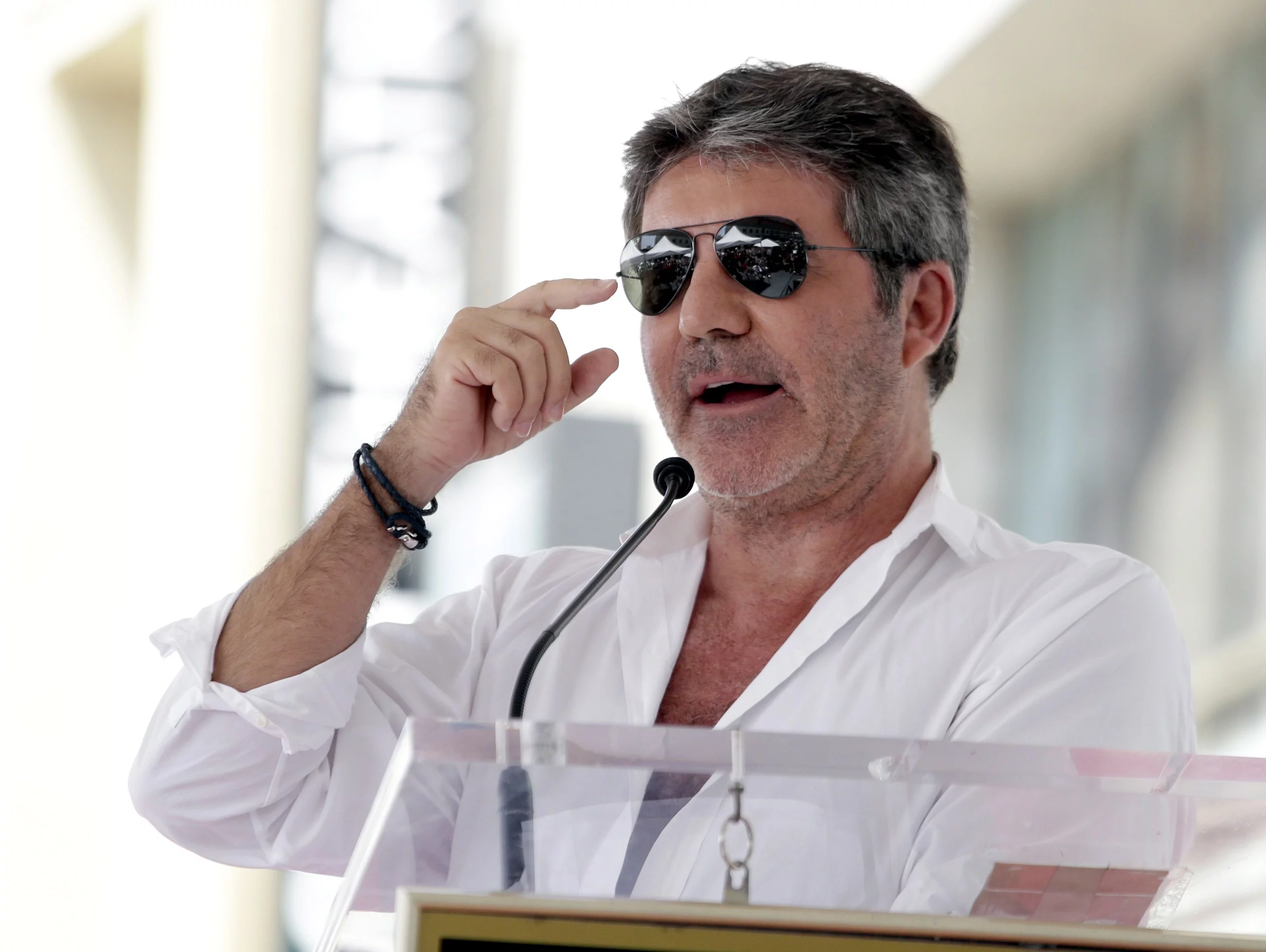 Simon Cowell, brytyjski producent telewizyjny i prezenter