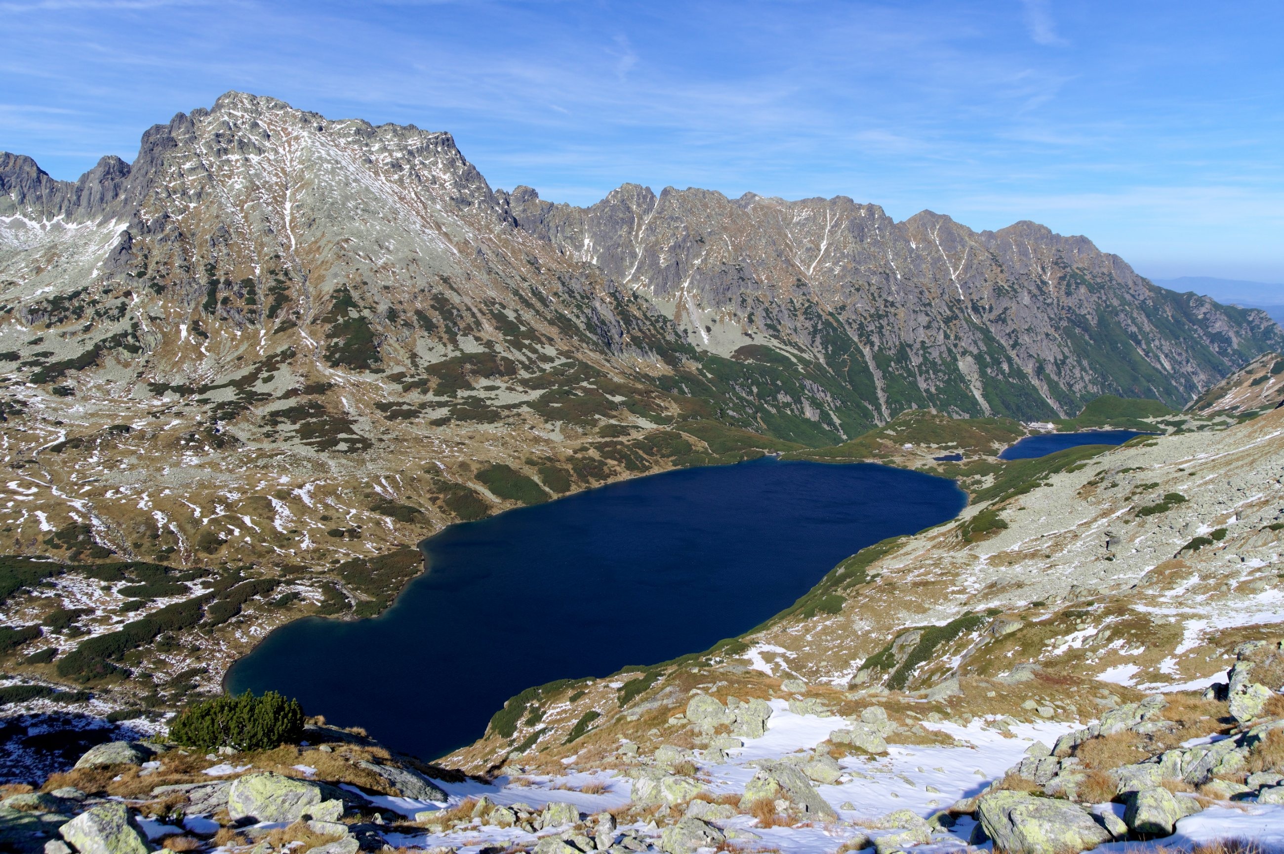 Tatry, dol. Pięciu Stawów Polskich. W tle Kozi Wierch