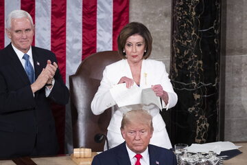Nancy Pelosi podarła przemówienie Donalda Trumpa