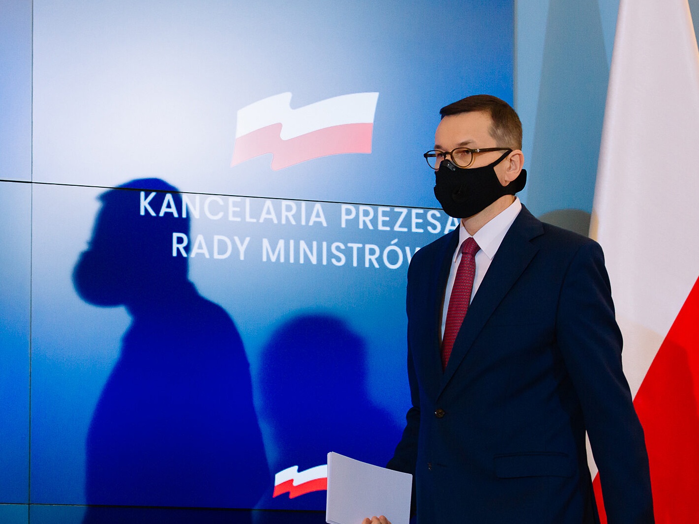 Mateusz Morawiecki podczas konferencji w KPRM